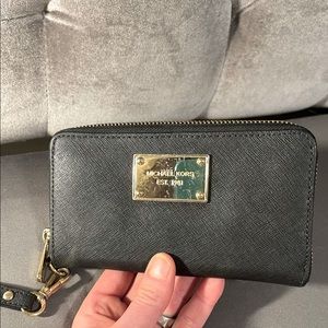 Michael Kors Clutch Wallet